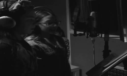 Dj Özgür Adıgüzel feat. Funda Öncü - İzmir Marşı