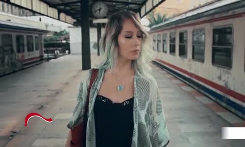 Harun Kolçak Ft. Gülçin Ergül - Ağlat Beni 