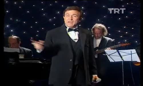 Erol Evgin-Deli Divane izle