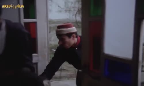 Şekerpare - Biraz Daha Küfretsene Şu Pezoya