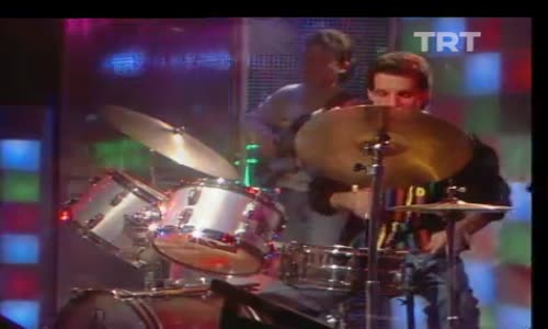 Hakan Peker-Seni Unutmalı izle