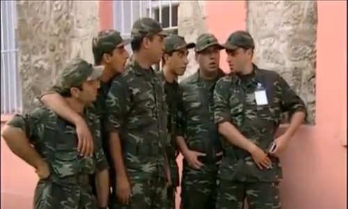 Emret Komutanım - Terliksi Vedat'tan Karargah Destek Bölüğüne Seyirlik Cümbüş