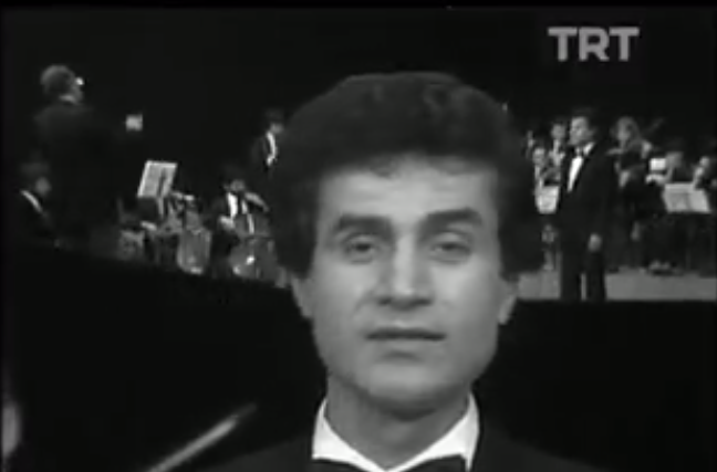 Zekai Tunca-Aklımı Yellere Verdim