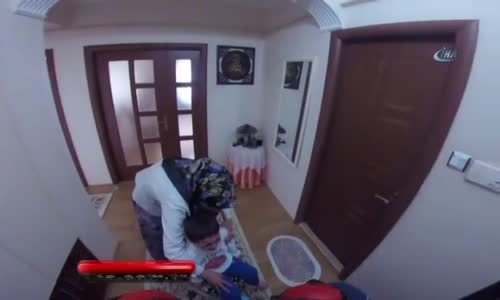 Ayağı Plastik Tabureye Sıkışan Çocuğu İtfaiye Kurtardı 