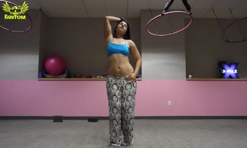 Arap Kızın Çifttelli İle Kıvrak Dansı