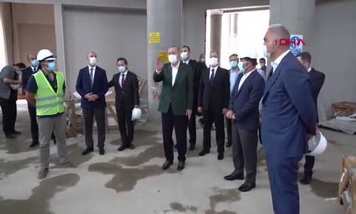 Cumhurbaşkanı Erdoğan Taksim Camii’nde inceleme yaptı