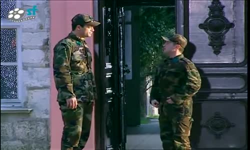 Emret Komutanım - Ferit Melek Hemşire'nin Evine Gitti Olanlar Oldu