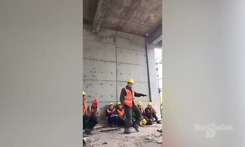 İnşaat İşçisinden Dans Şov