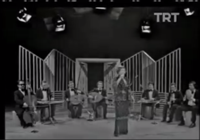 Müzeyyen Senar-Mestim Bu Gece Sen De Bana Mest Olarak Gel 