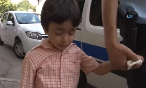 Kaybolan Çocuk Önce Ağladı, Sonra Ağlattı 