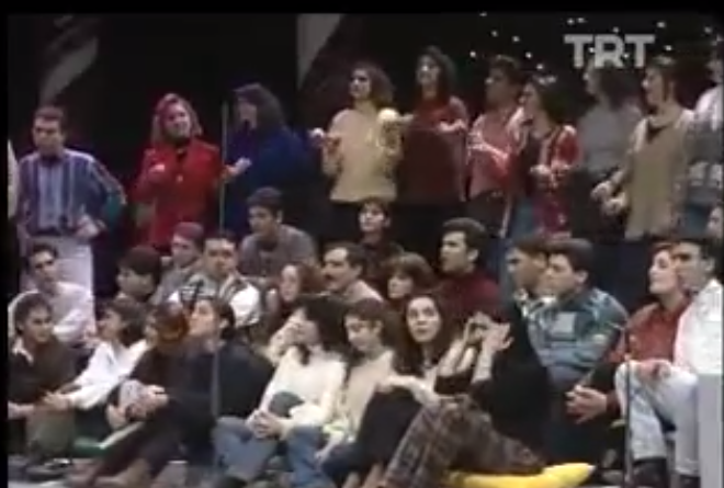 TRT Ankara Radyosu THM Gençlik Korosu-Kulaksızda Kuyu Var