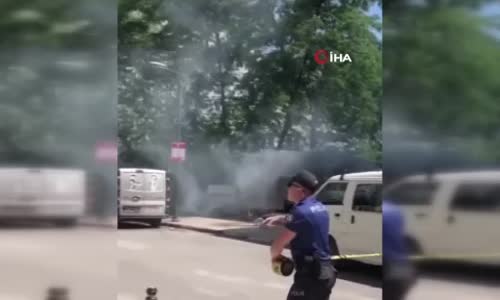 Çıkan yangında çakmak gazı tüpleri bomba gibi patladı 