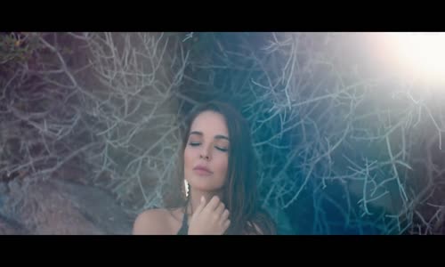 Bengu Ft. Hakan Altun - Sanki