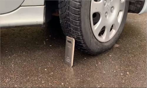 Araba - Samsung Galaxy S10 Sağlamlık Testi # 185