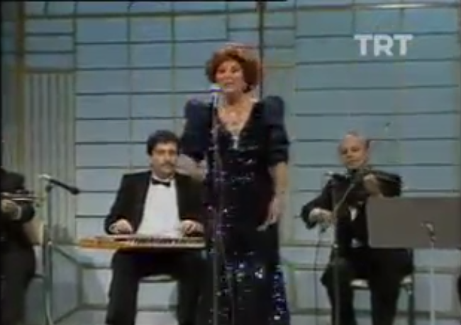 Müzeyyen Senar-Sormadın Halimi Hiç Kalbimin Esrarı Nedir 