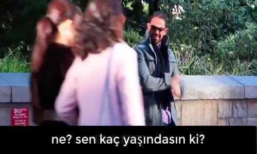 Sigaralı Sosyal Deney Videosunda En İlgili Kişiye Denk Gelmek