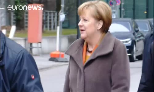 Alman Merkez Sağ Partiler Bir Kez Daha Merkel Dedi 