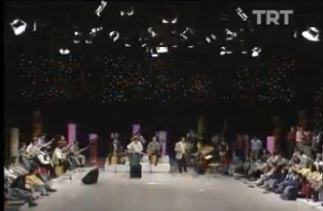 TRT Ankara Radyosu THM Gençlik Korosu-İzmir'in Kavakları 