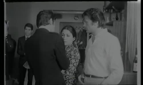 Yaşlı Kadına Eziyet