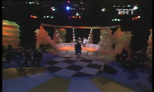 Kıraç-Yayla Yollarında Yürüyüp Gelir izle