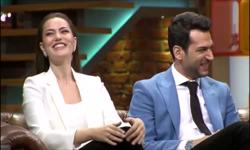 Beyaz Fahriye Evcene Altın Takıyor 