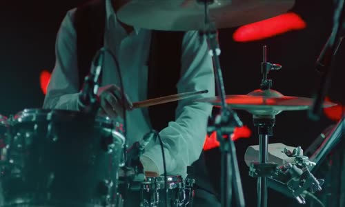 Özcan Deniz - Aşk (Klip)