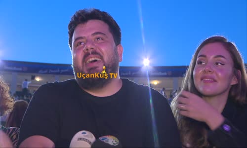 Eser Yenenler Ve Berfu Yenenler Konserde