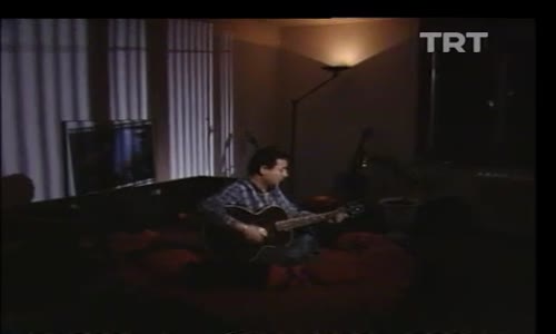 Kayahan-Sarı Saçlarından Sen Suçlusun İzle