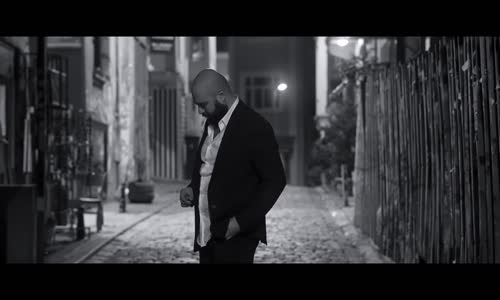 Patron - Sevdik de noldu sanki (Official Video) 