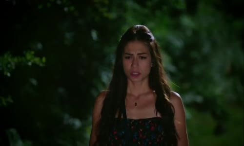 Çilek Kokusu 5. Bölüm  Denize Düşen Yılana Sarılır