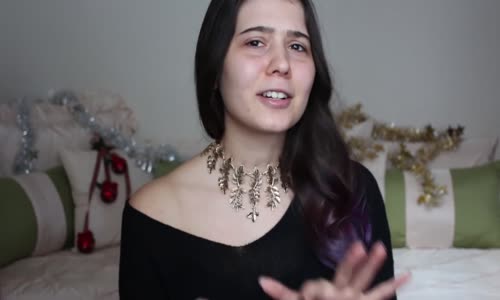 Merve Kutlu Çok Uygun Fiyatlı Buğulu ve Gösterişli Yılbaşı Makyajı