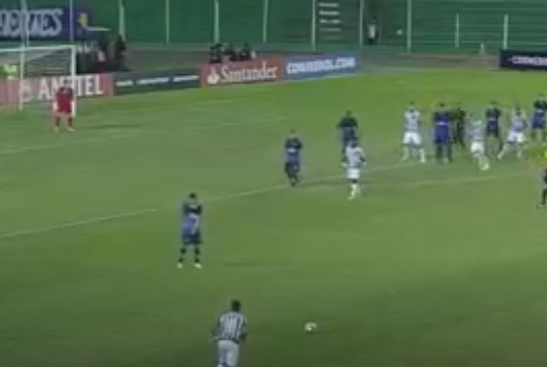 Kalecinin Hatası Maçı Özetledi