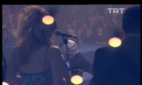 Muazzez Abacı-Potpuri izle 