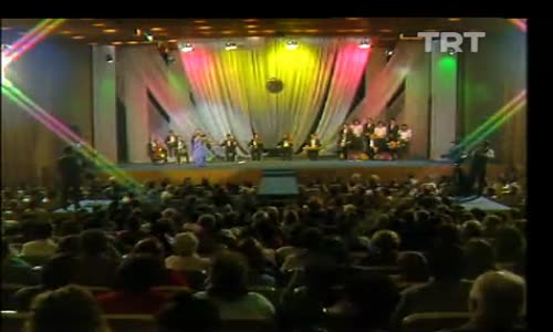 Gönül Yazar-Günlerdir İçime Çöktü Ayrılık izle 