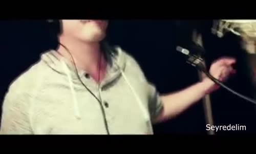 Bahçe Duvarından Aştım