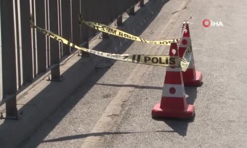 Esenyurt’ta AVM önünde silahla vuruldu 