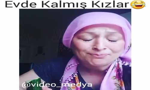 Evde Kalmış Kızın Dertlenmesi