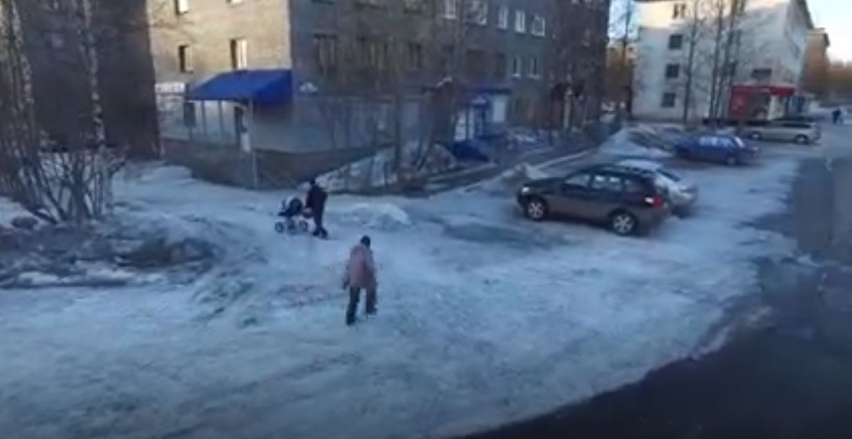 Drone'u Ufo Zanneden Evsiz Adam