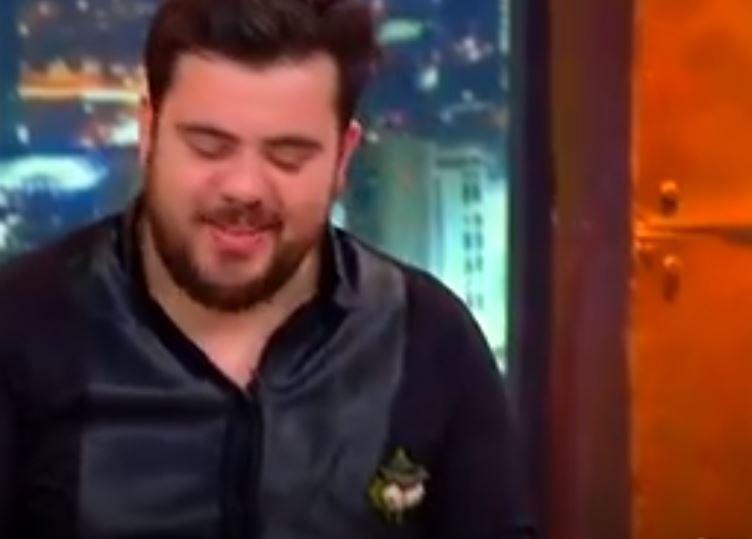 3 Adam-Eser ve İbonun Merve Boluğurla Çektirdiği Fotoğraflara Kahkahaya Boğan Yorumlar! 