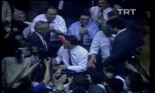 Mesut Yılmaz'ın Kısa Biyografisi izle