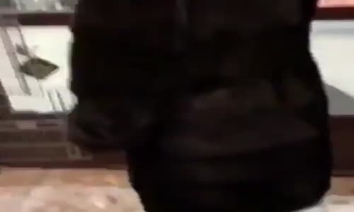 Rusya'da İç Çamaşırı İle Alışverişe Çıkmak