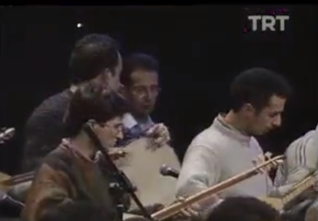 TRT Ankara Radyosu THM Gençlik Korosu-Hele Hele Kızlar 