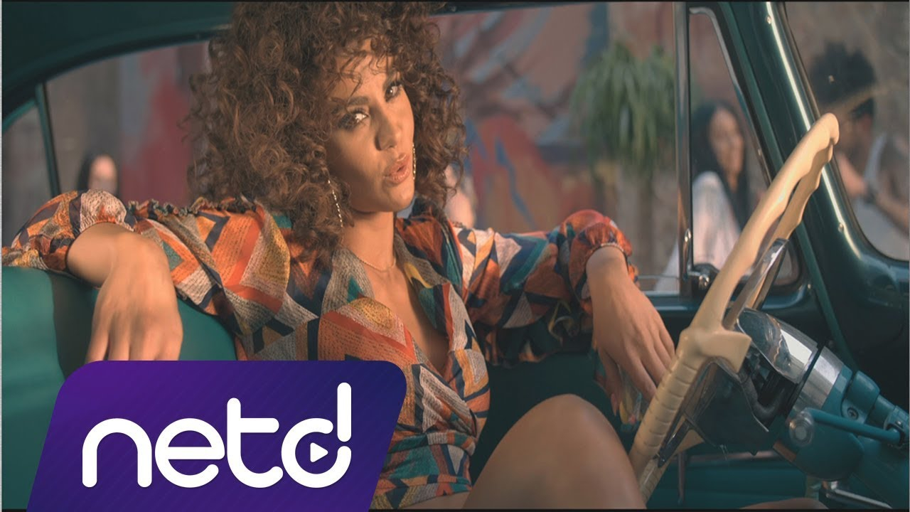 Eirini Papadopoulou Feat Stamatis Houhoulis - Halali