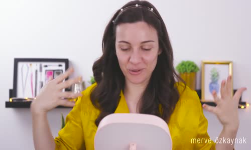 Merve Özkaynak Altın Renkli Ürünleri Denedim