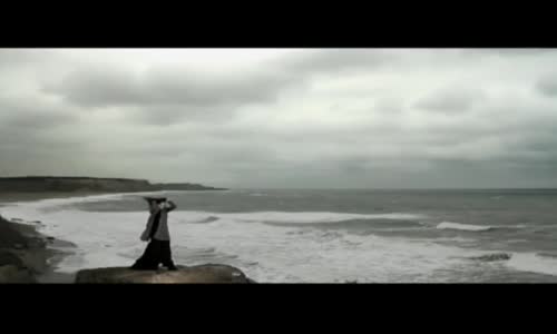 Ece Gürsel - Yarı Farkında