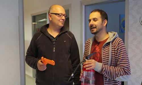 Ekibe Sulu Sabah Şakası Yaptık - Eşek Şakası