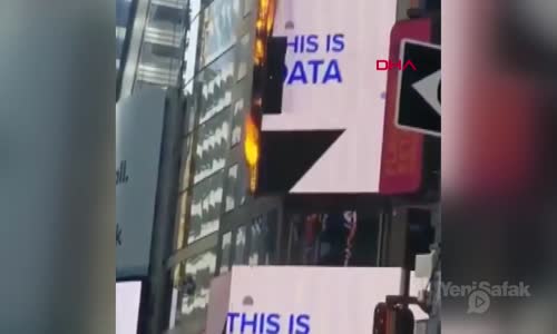Times Meydanı'nda Korkutan Yangın