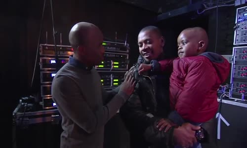 3 Yaşındaki Çocuktan Muhteşem Dj Performansı! 