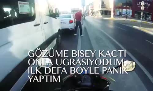 Trafikte Yol Tartışması : Sizce Kim Haklı