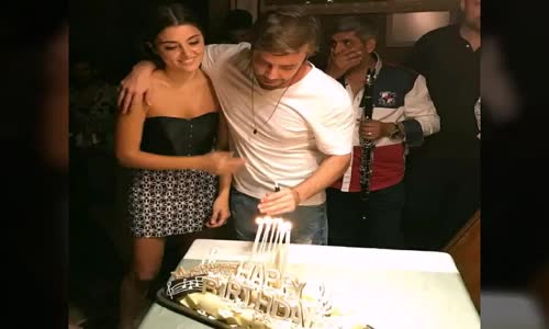 Hande Erçel Sevgilisi Murat Dalkılıç İle Sarmaş Dolaş Görüntüleri